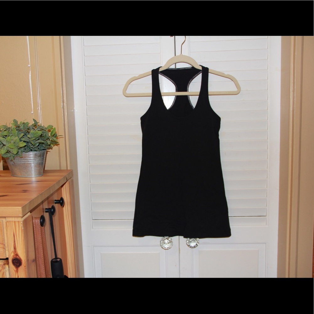 Lululemon racerback top size 4